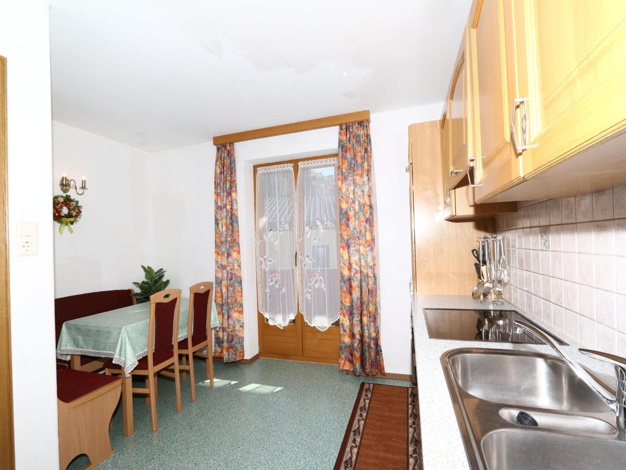 Apartment In Mayrhofen With A Balcony 外观 照片