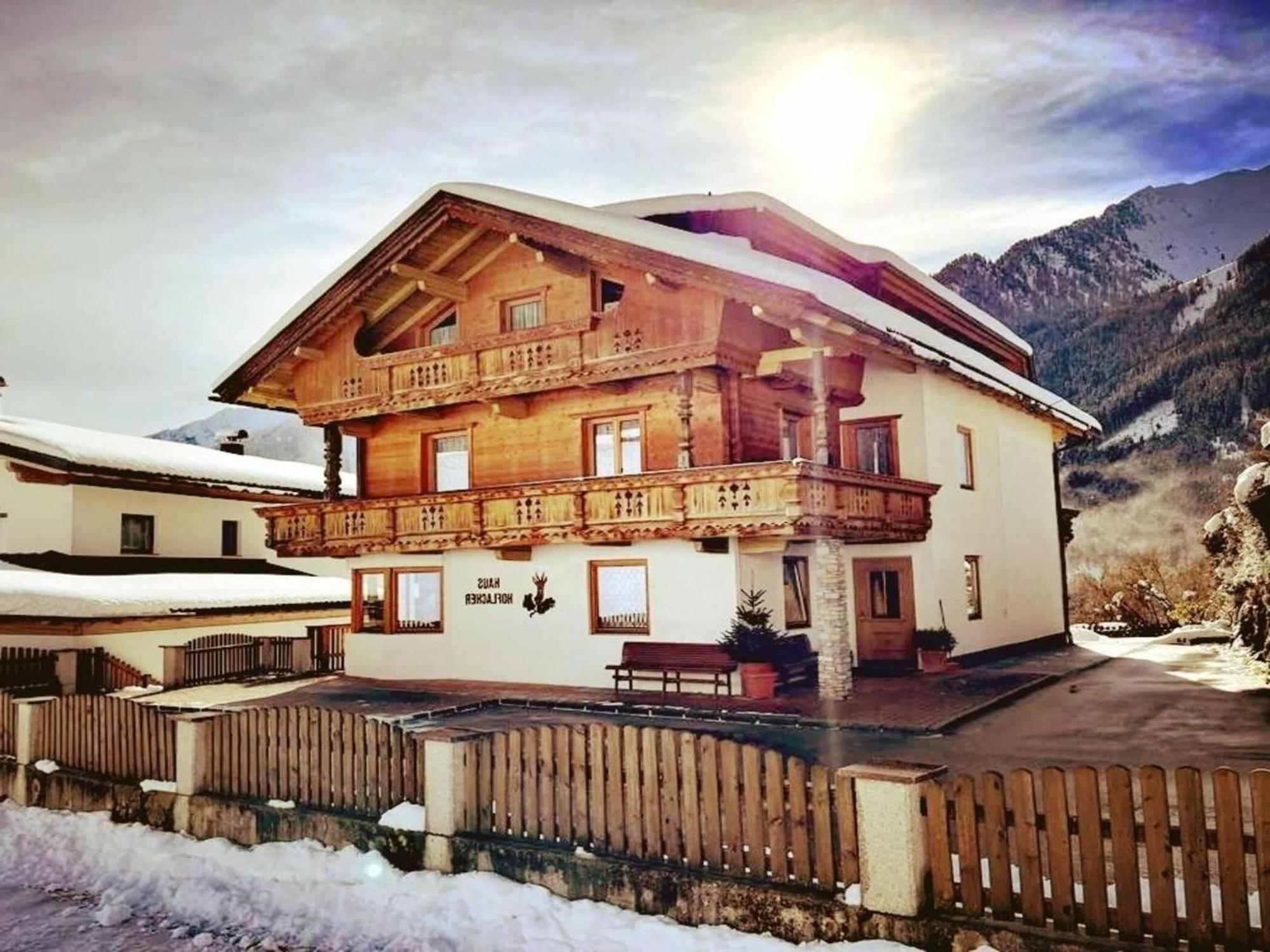Apartment In Mayrhofen With A Balcony 外观 照片