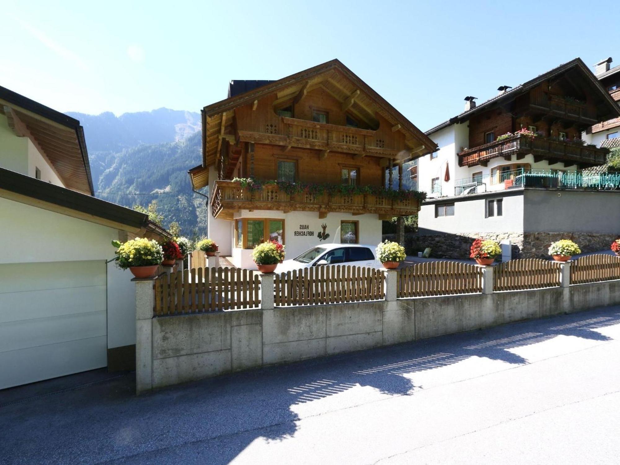 Apartment In Mayrhofen With A Balcony 外观 照片